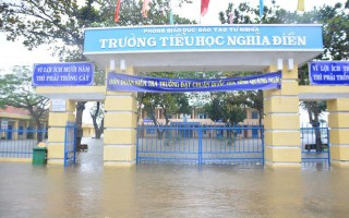 Quảng Ngãi, Huế: Thông báo khẩn cho học sinh nghỉ chống bão